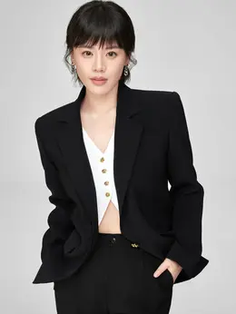 吴菲菲（马思纯饰演）